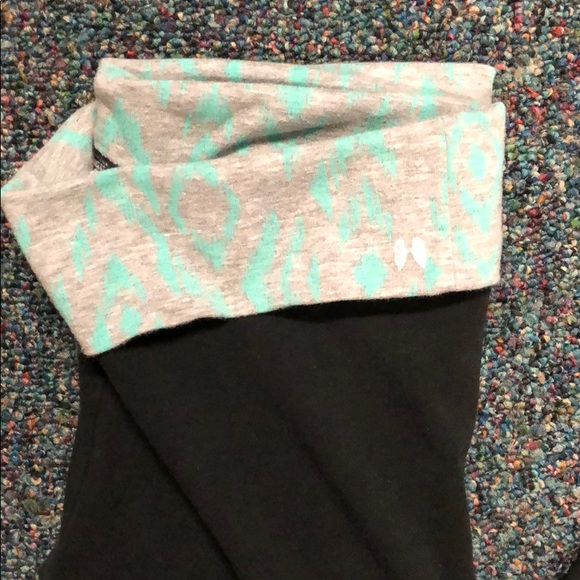 Victoria's Secret Pants - Victoria secret small LONG yoga pants